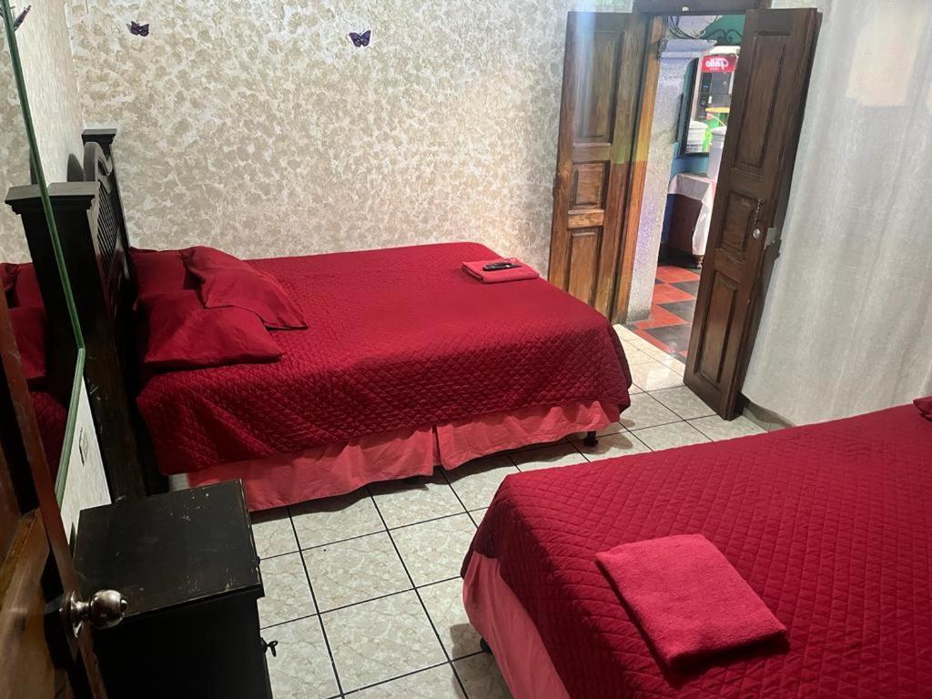 克里斯特尔酒店 危地马拉安地瓜 外观 照片