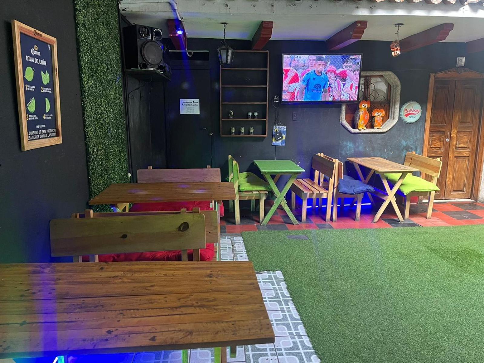 克里斯特尔酒店 危地马拉安地瓜 外观 照片